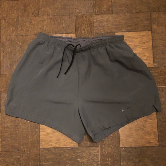 Nike Dri-Fit Running Shorts Dunks Tech Fleece Jordan 1 Retro Air Max 90 Blazers - Picture 1 of 5